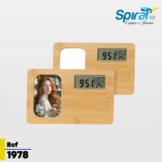 Reloj Digital De Bambu Con Marco Fotográfico Sublimable