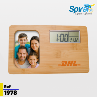 Reloj Digital De Bambu Con Marco Fotográfico Sublimable